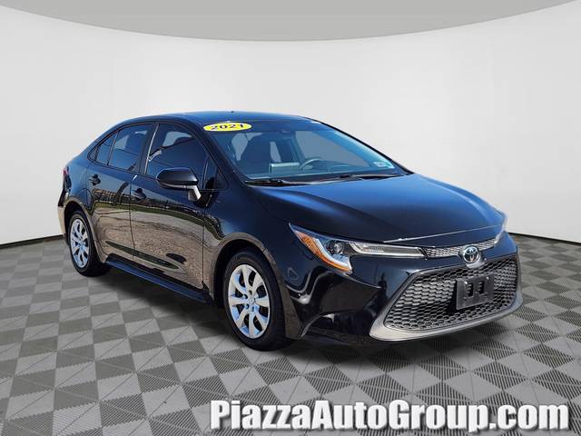 2021 Toyota Corolla LE FWD photo