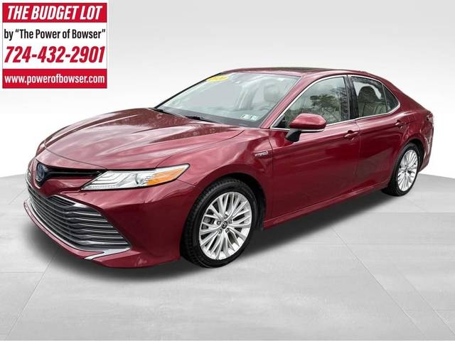 2020 Toyota Camry Hybrid XLE FWD photo