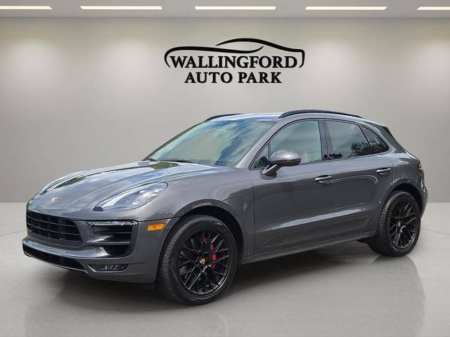 2018 Porsche Macan GTS AWD photo