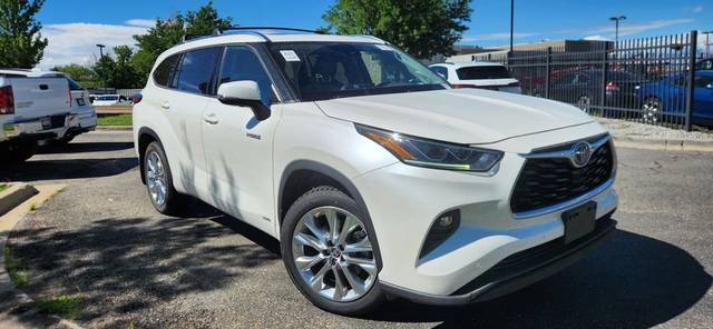 2021 Toyota Highlander Hybrid Limited AWD photo