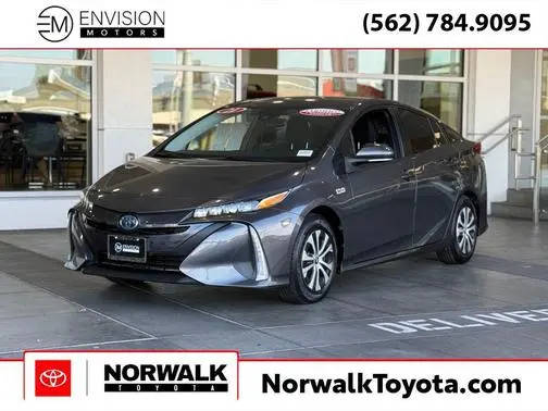 2021 Toyota Prius Prime LE FWD photo