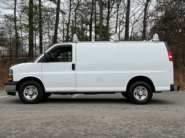 2019 Chevrolet Express Cargo  RWD photo