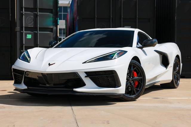2020 Chevrolet Corvette 2LT RWD photo