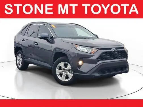 2021 Toyota RAV4 XLE FWD photo