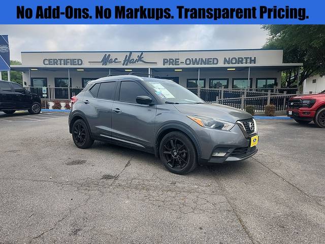 2020 Nissan Kicks SR FWD photo