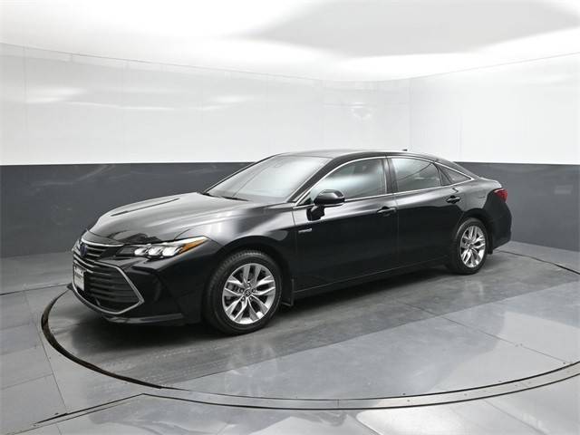 2021 Toyota Avalon Hybrid XLE FWD photo