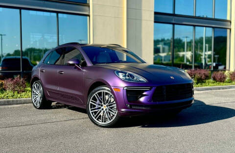 2021 Porsche Macan Turbo AWD photo