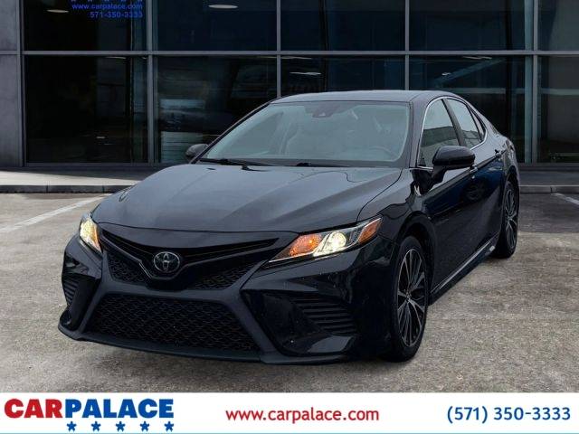 2019 Toyota Camry SE FWD photo