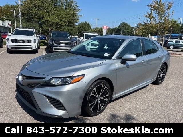 2019 Toyota Camry SE FWD photo