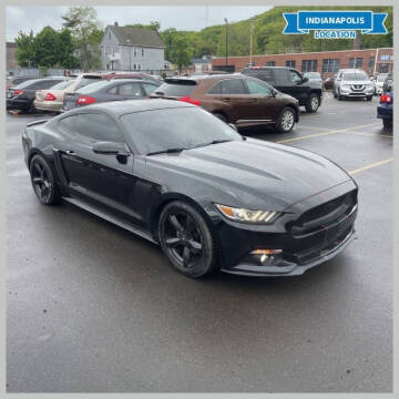 2015 Ford Mustang V6 RWD photo