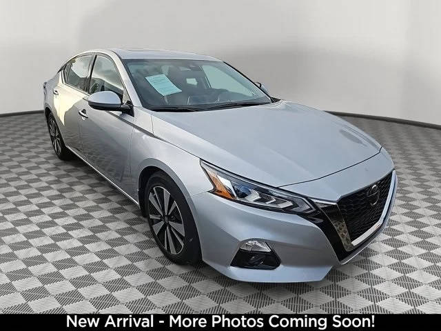 2020 Nissan Altima 2.5 SV FWD photo