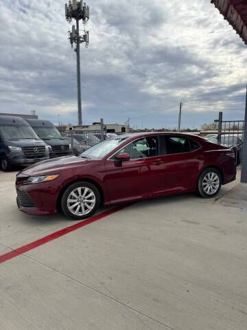 2020 Toyota Camry LE FWD photo