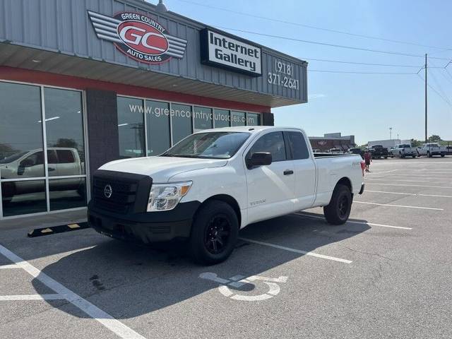 2021 Nissan Titan S 4WD photo