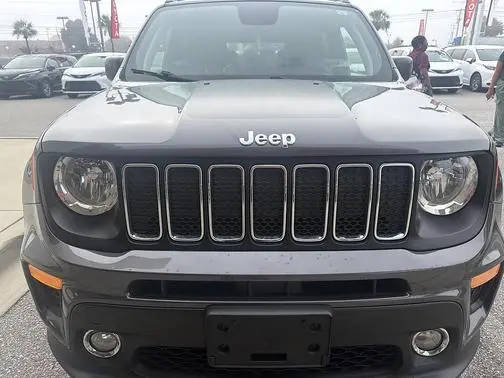 2020 Jeep Renegade Latitude 4WD photo