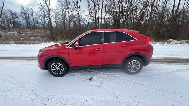 2020 Mitsubishi Eclipse Cross ES FWD photo