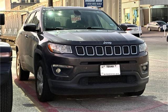 2020 Jeep Compass Latitude 4WD photo