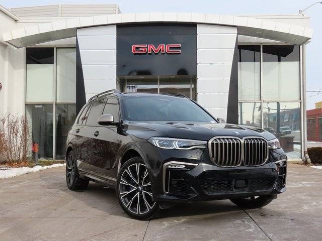 2021 BMW X7 M50i AWD photo