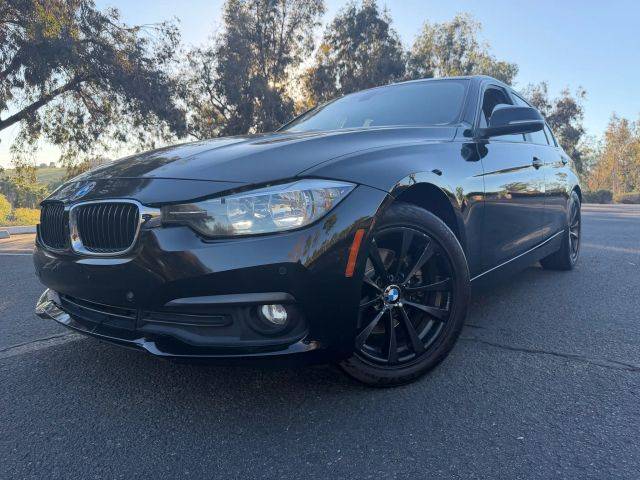 2017 BMW 3 Series 320i RWD photo