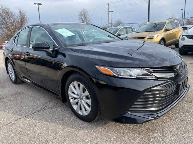 2020 Toyota Camry LE AWD photo