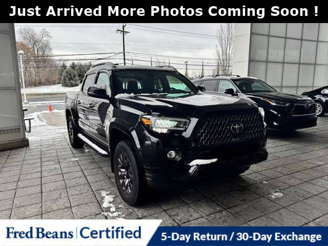 2021 Toyota Tacoma Limited 4WD photo