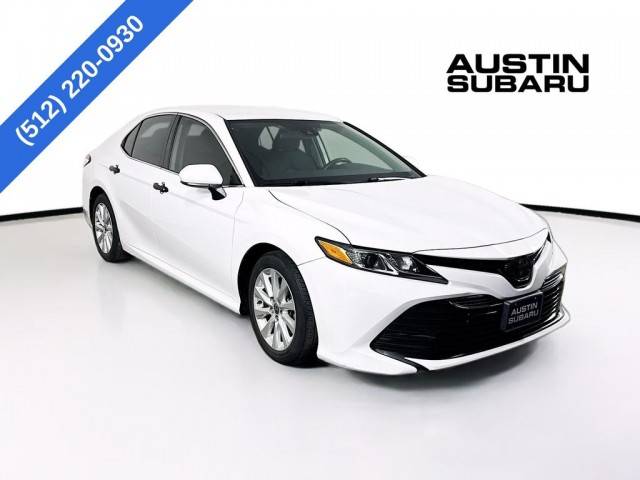 2020 Toyota Camry LE FWD photo