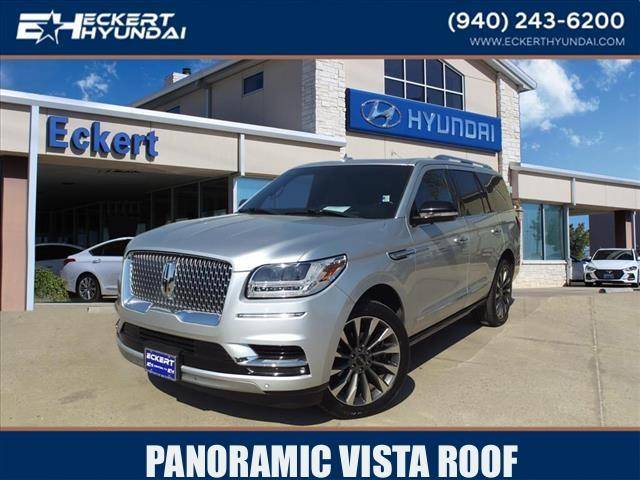 2019 Lincoln Navigator Select RWD photo