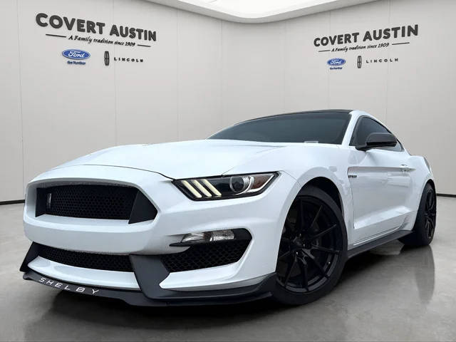 2017 Ford Mustang Shelby GT350 RWD photo