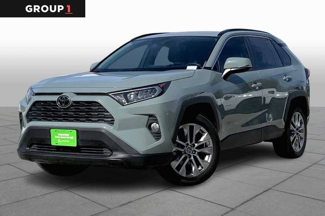 2021 Toyota RAV4 XLE Premium FWD photo