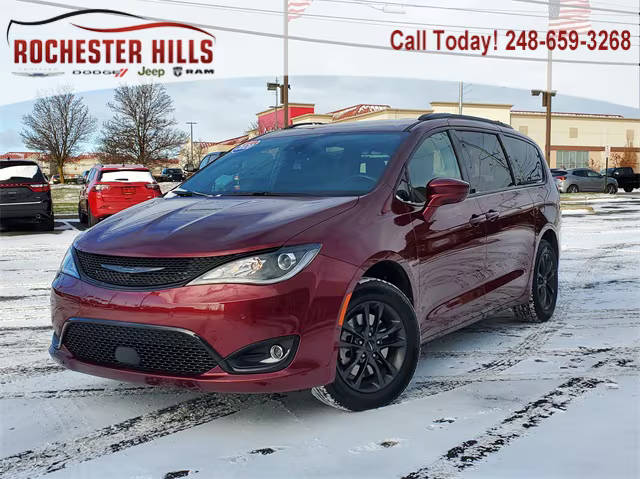 2020 Chrysler Pacifica Minivan Launch Edition AWD photo