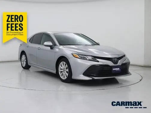 2020 Toyota Camry LE FWD photo