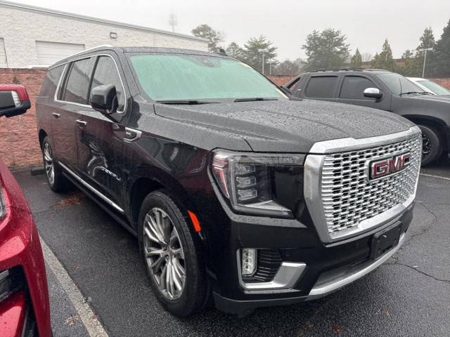 2021 GMC Yukon XL Denali 4WD photo