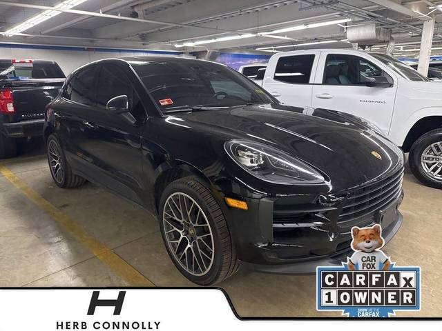 2020 Porsche Macan  AWD photo