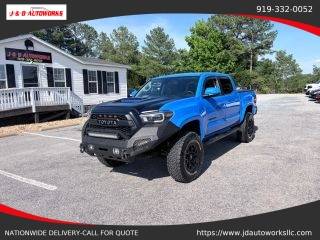 2020 Toyota Tacoma SR5 4WD photo