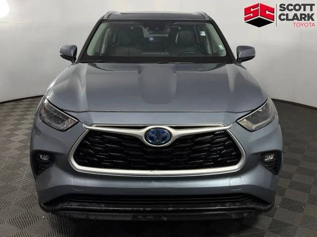 2021 Toyota Highlander Hybrid XLE AWD photo