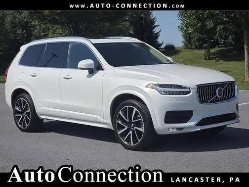 2021 Volvo XC90 Momentum AWD photo