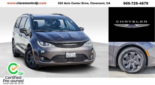 2020 Chrysler Pacifica Minivan Hybrid Limited FWD photo