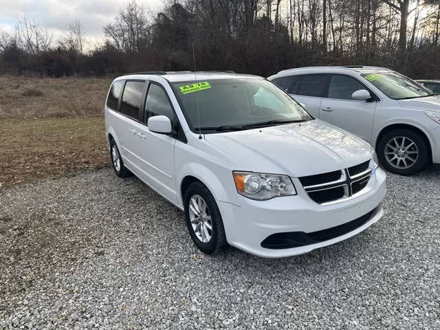 2016 Dodge Grand Caravan SXT FWD photo