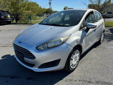 2016 Ford Fiesta S FWD photo