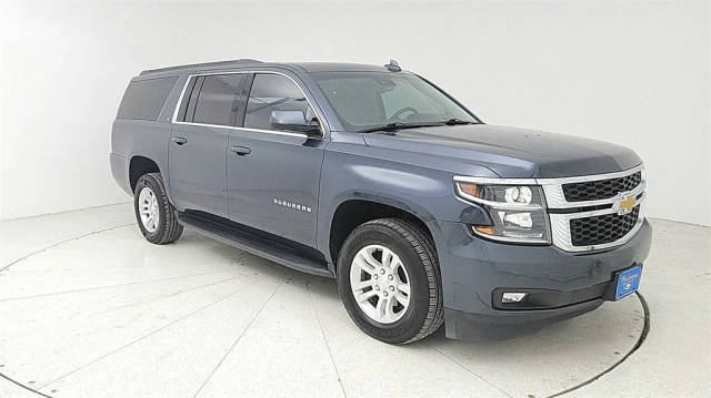 2019 Chevrolet Suburban LT 4WD photo