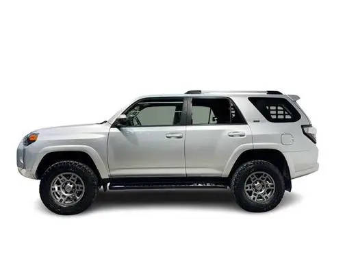 2020 Toyota 4Runner SR5 4WD photo