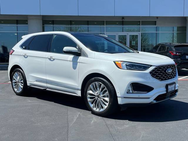 2020 Ford Edge Titanium FWD photo