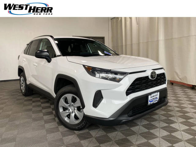 2021 Toyota RAV4 LE AWD photo