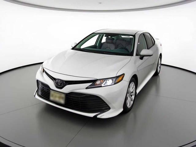 2020 Toyota Camry LE FWD photo