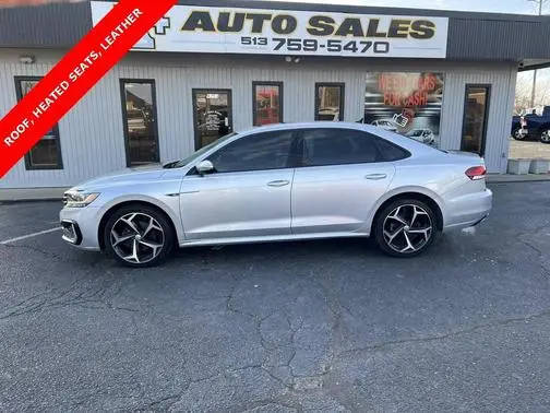 2020 Volkswagen Passat 2.0T R-Line FWD photo