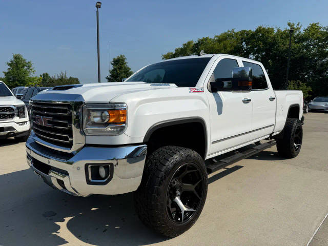 2019 GMC Sierra 2500HD SLT 4WD photo