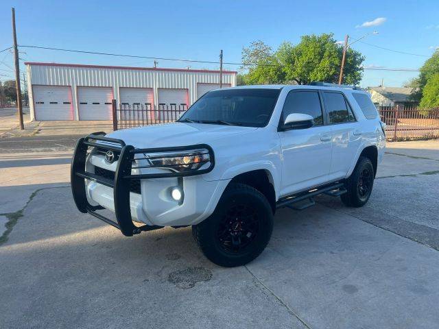 2020 Toyota 4Runner SR5 4WD photo