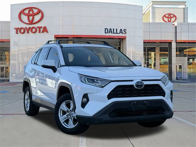 2021 Toyota RAV4 Hybrid XLE AWD photo