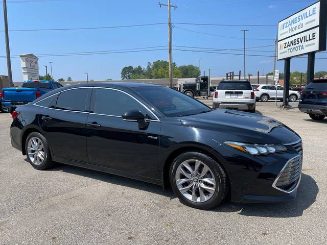 2021 Toyota Avalon Hybrid XLE FWD photo