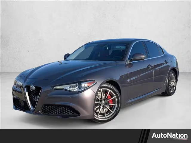 2018 Alfa Romeo Giulia  RWD photo