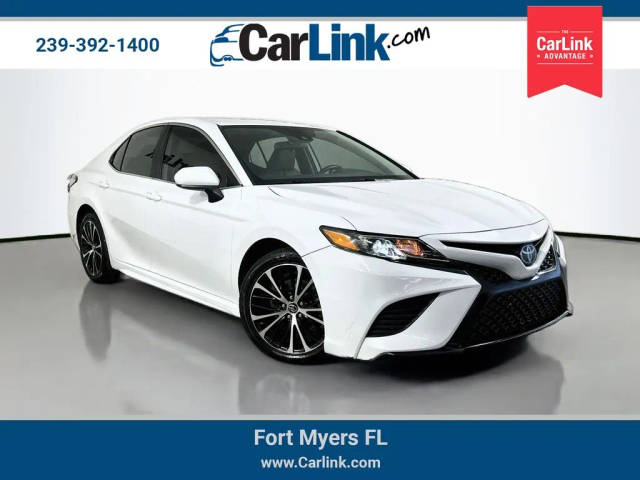 2019 Toyota Camry SE FWD photo